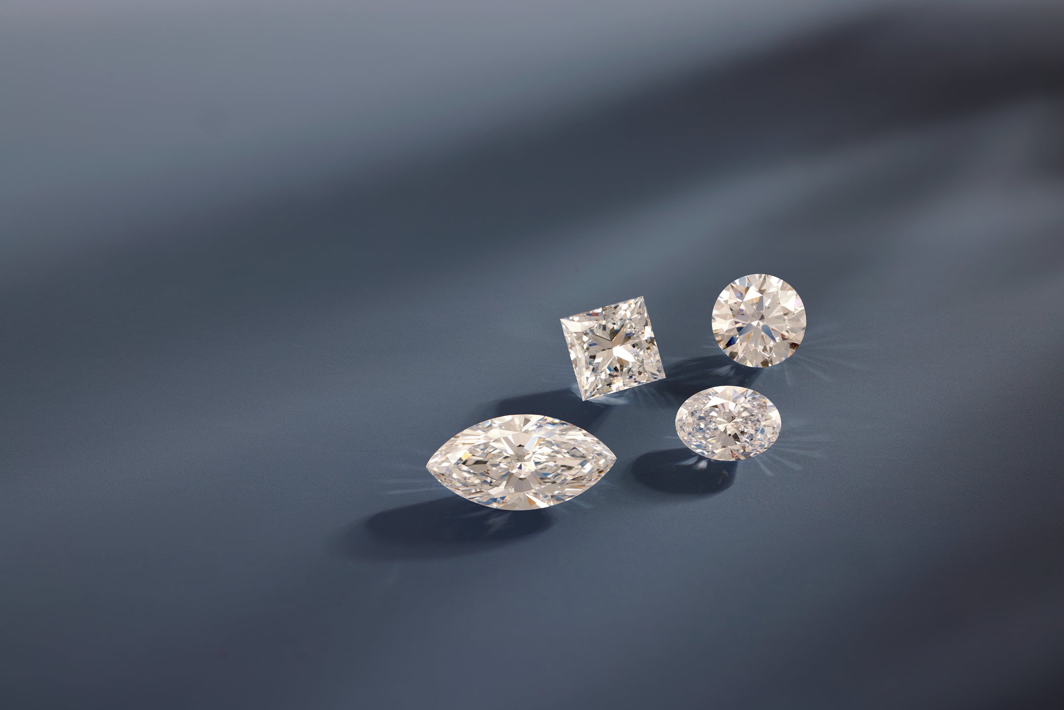 APRIL | DIAMOND
