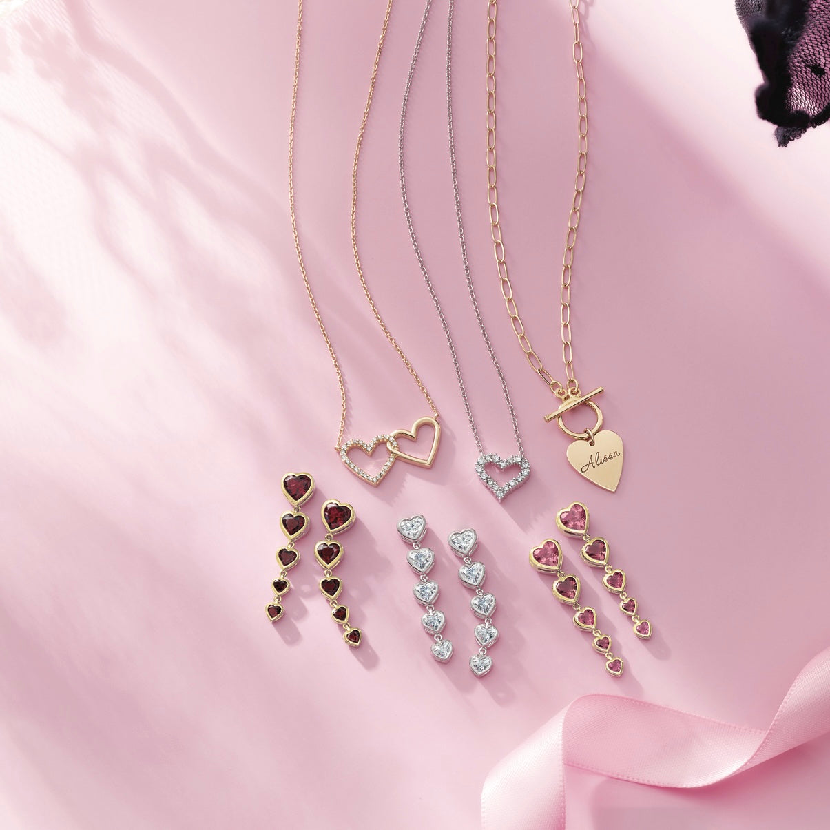 Heart-shaped pieces for a romantic touch